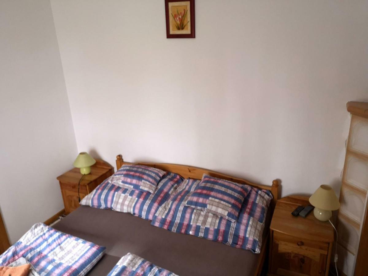Szentgyoergyvoelgy Vendeghaz Orseg Hotell Szentgyorgyvolgy Exteriör bild